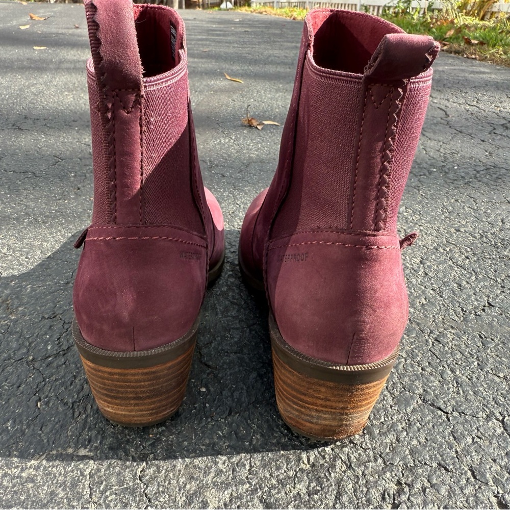 Teva Women's Plum Ankle Booties - waterproof! - Picture 2 of 6